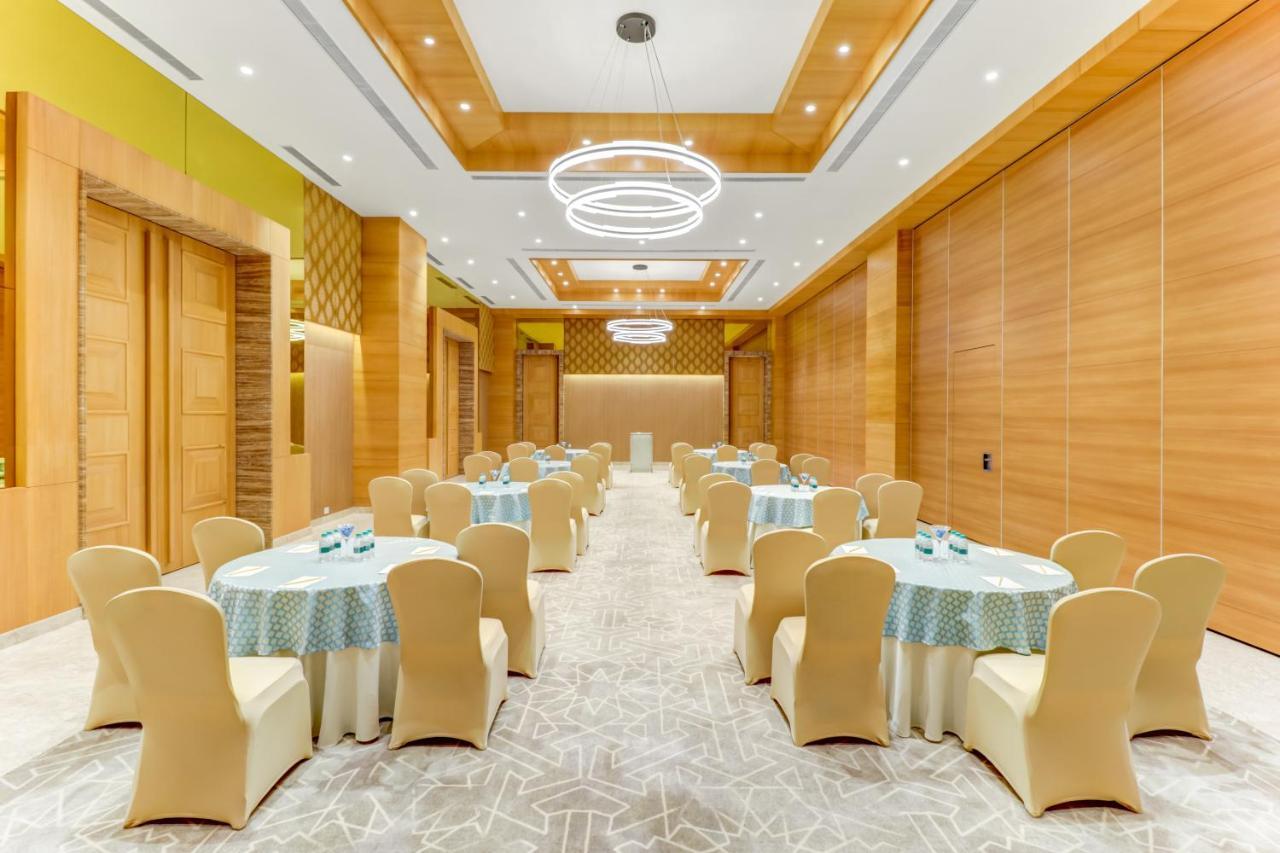 Hotel Lemon Tree Premier, Bhubaneswar Exterior foto